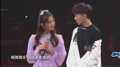 奇葩歌手高音排名前十(唱高音的女歌手)插图21