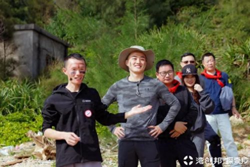 荒岛生存比赛排名前十(荒岛男女生存纪录片)插图31
