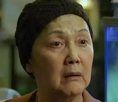 香港最强鬼片排名前十(香港鬼片排行七)插图5
