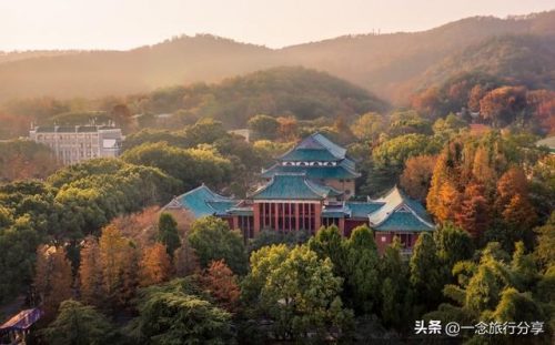 校园旅游规模排名前十(游客比学生多的大学)插图8