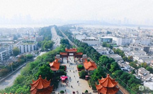 湖北旅游景区排名前十(湖北旅游景点人气排名)插图1