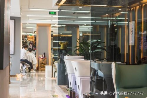 贵阳美发排名前十(贵阳哪家理发店好又便宜)插图7