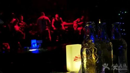 大连各大酒吧排名前十(大连哪家酒吧好玩人最多)插图17