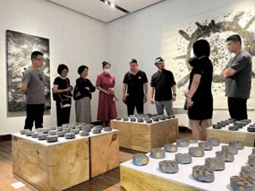 武汉陶艺画师排名前十(著名陶艺大师周寅初)插图4