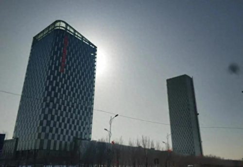 新疆高楼数量排名前十(新疆最豪华高楼)插图9