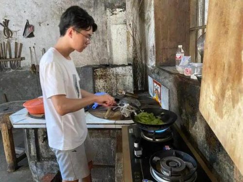 丽水高考复读排名前十(没有高中学籍能参加高考吗)插图1