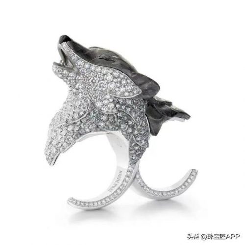男士首饰品牌排行榜(男士项链十大奢侈品牌)插图14