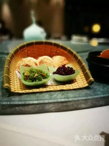 新疆奢侈餐厅排名前十(乌鲁木齐饭店排名)插图3