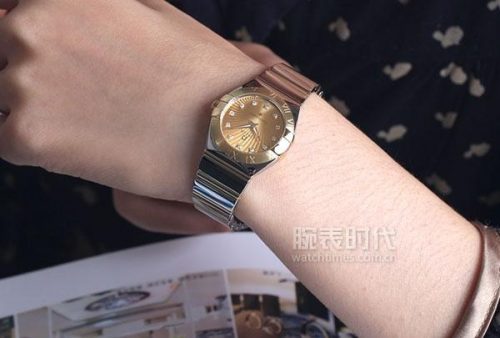 经典女表排行榜前十名(女士手表排行榜10强女士手表推荐)插图9