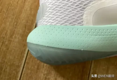 夏季透气鞋子排名前十(鞋底透气的鞋叫什么)插图34