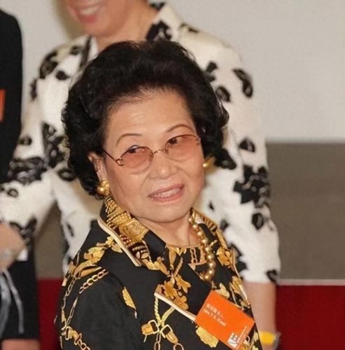 香港近代富翁排名前十(香港有钱人排行榜)插图
