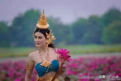 2015中国十大女装品牌(高档女装品牌大全)插图