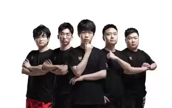 凤凰战队阵容搭配插图1