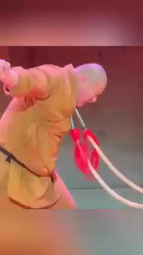 武器大师跳舞视频插图1