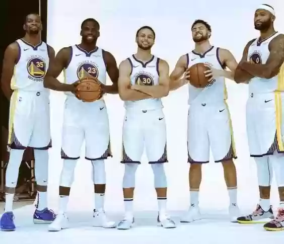 考辛斯勇士首发阵容搭配插图1 考辛斯勇士首发阵容搭配插图1