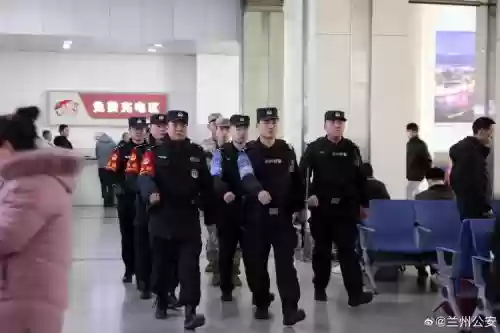 警察突击检查阵容搭配插图