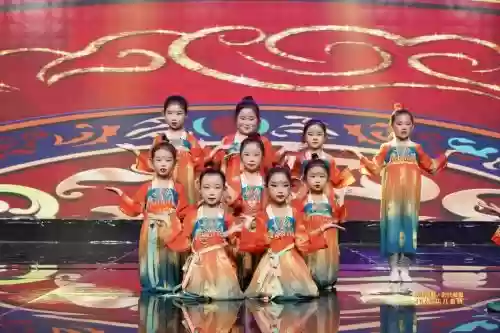 河南春节晚会阵容搭配,春节晚会 河南插图1 河南春节晚会阵容搭配,春节晚会 河南插图1