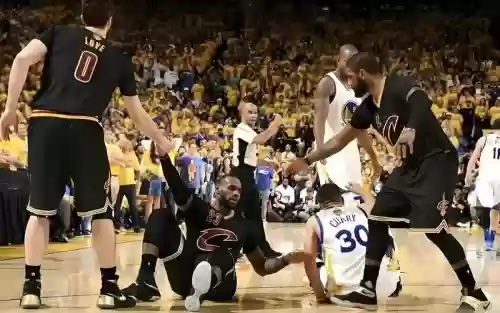 骑士和勇士最强阵容搭配,骑士跟勇士插图 骑士和勇士最强阵容搭配,骑士跟勇士插图